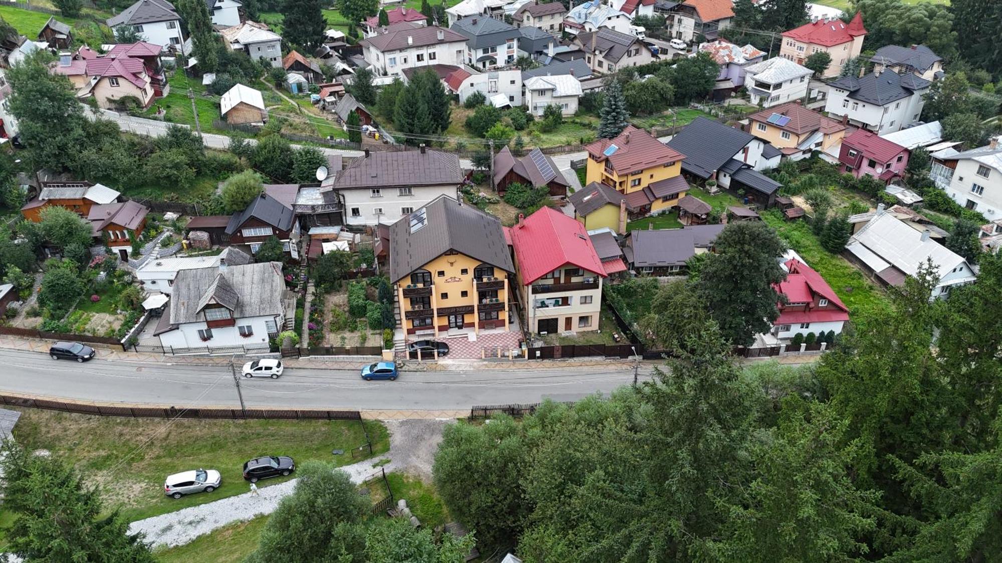 Отель Casa Lupascu Ватра-Дорней Экстерьер фото