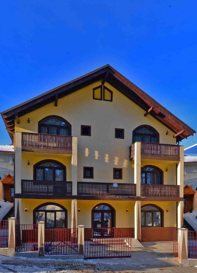 Отель Casa Lupascu Ватра-Дорней Экстерьер фото