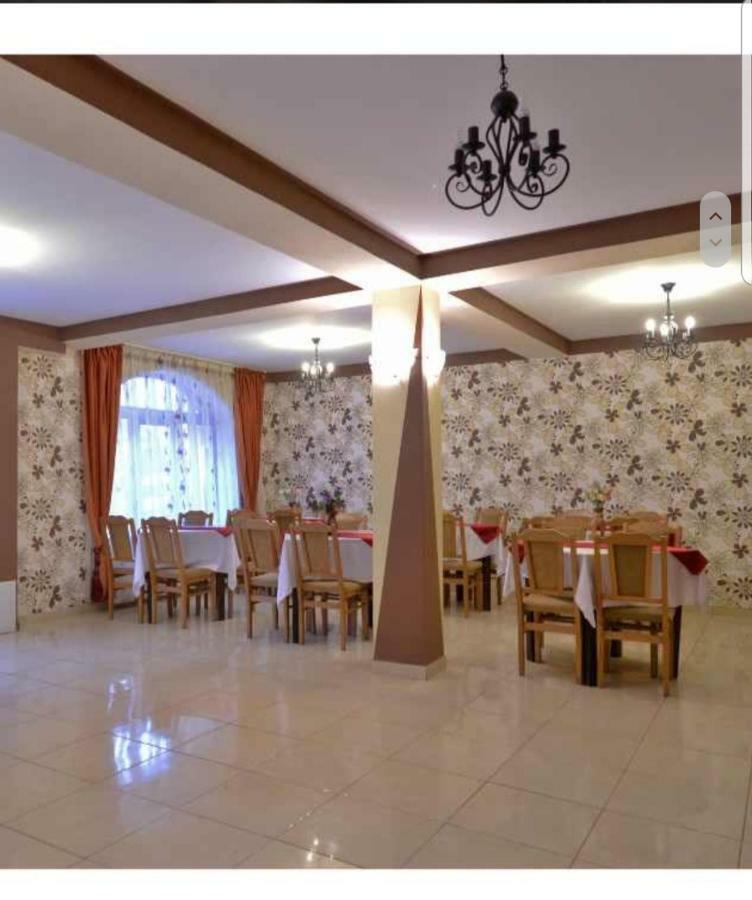 Отель Casa Lupascu Ватра-Дорней Экстерьер фото